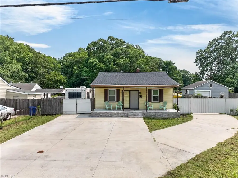 5300 Roanoke Avenue, Newport News, VA 23605 - #2