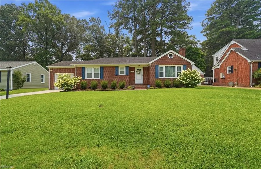 2209 Wildwood Road, Chesapeake, VA 23323 - #2