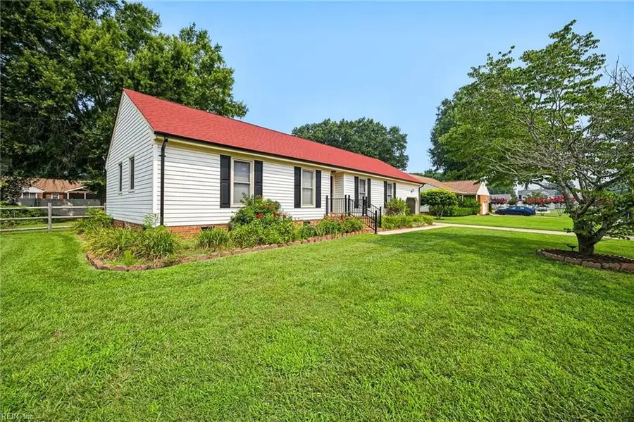 808 Rutherford Drive, Chesapeake, VA 23322 - #2