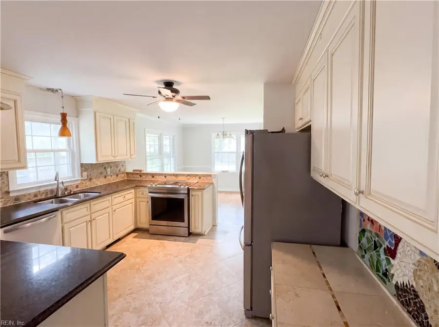 101 Bonito Drive, Yorktown, VA 23692 - #2