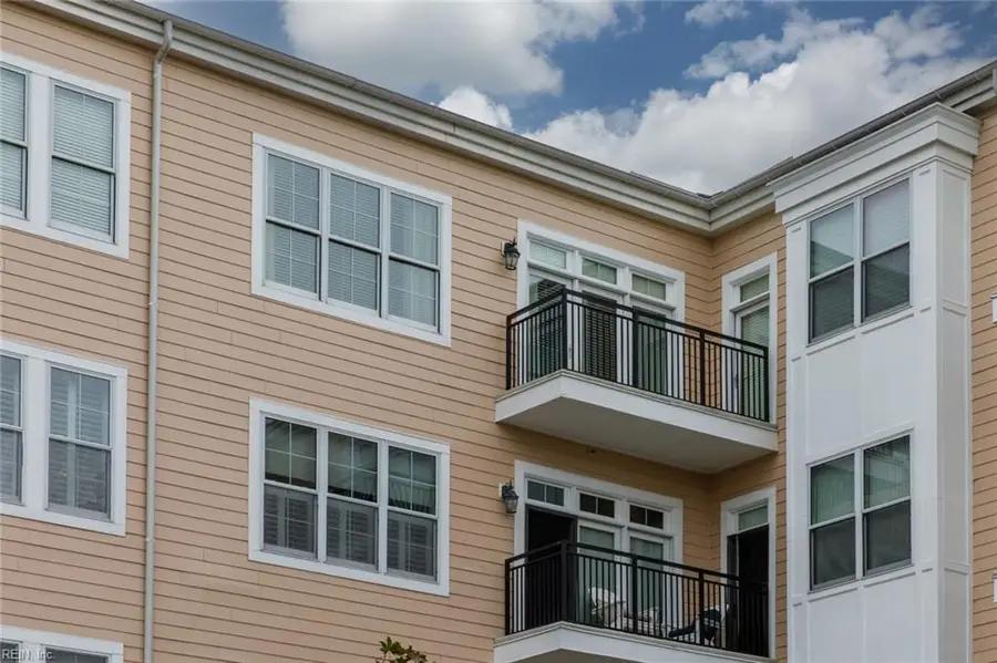 670 Town Center Drive #405, Newport News, VA 23606 - #3