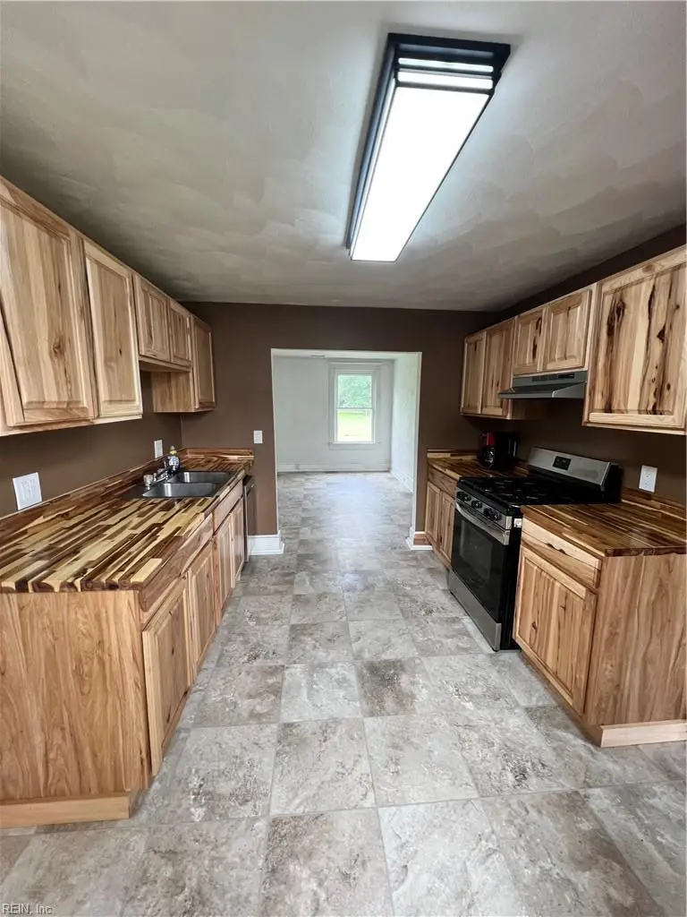 14 B Avenue, Windsor, VA 23487 - #2