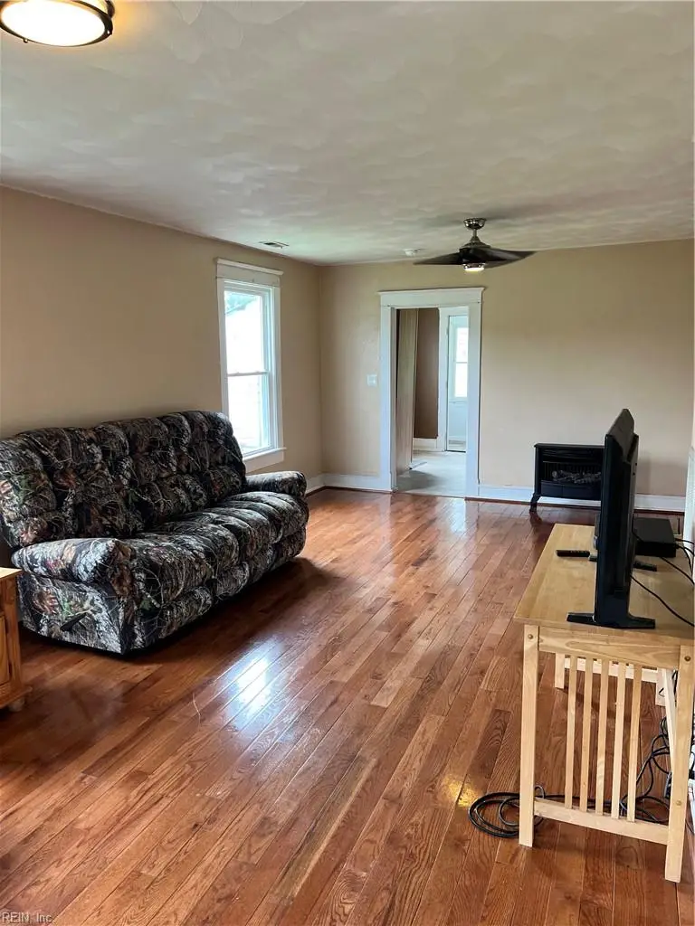 14 B Avenue, Windsor, VA 23487 - #3