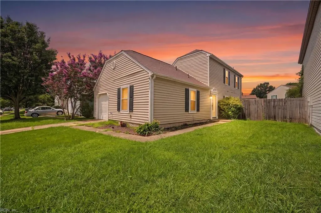 827 Chimney Hill Parkway, Virginia Beach, VA 23462 - #1