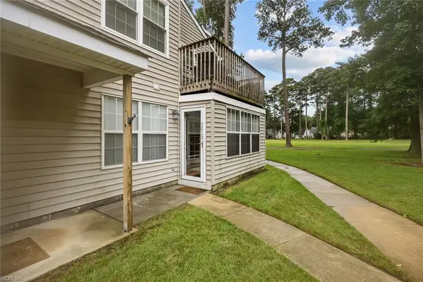 5013 Thatcher Way, Virginia Beach, VA 23456
