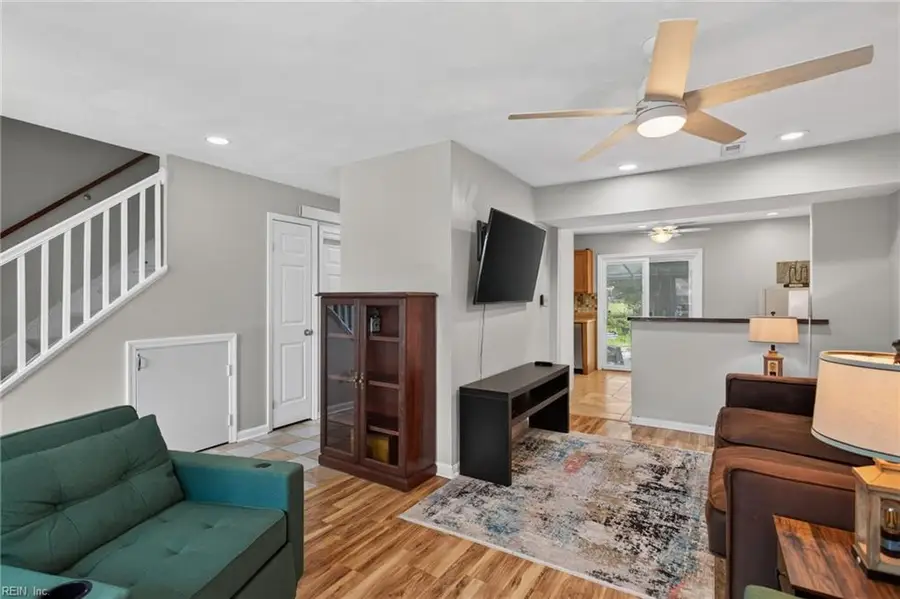716 Oak Hurst Court Court #716, Virginia Beach, VA 23462 - #2