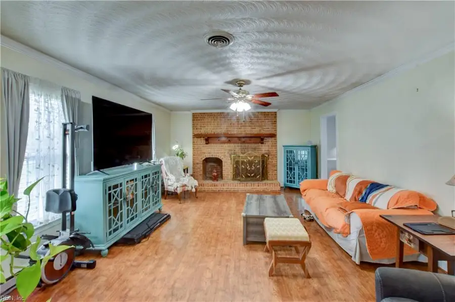 704 Chaucer Court, Franklin, VA 23851 - #2