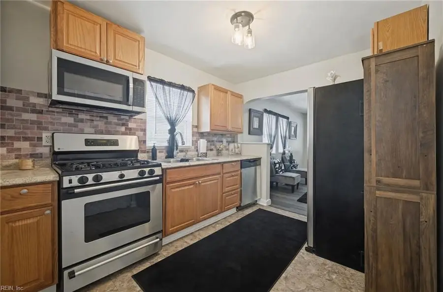 7422 Davidson Street, Norfolk, VA 23513 - #3