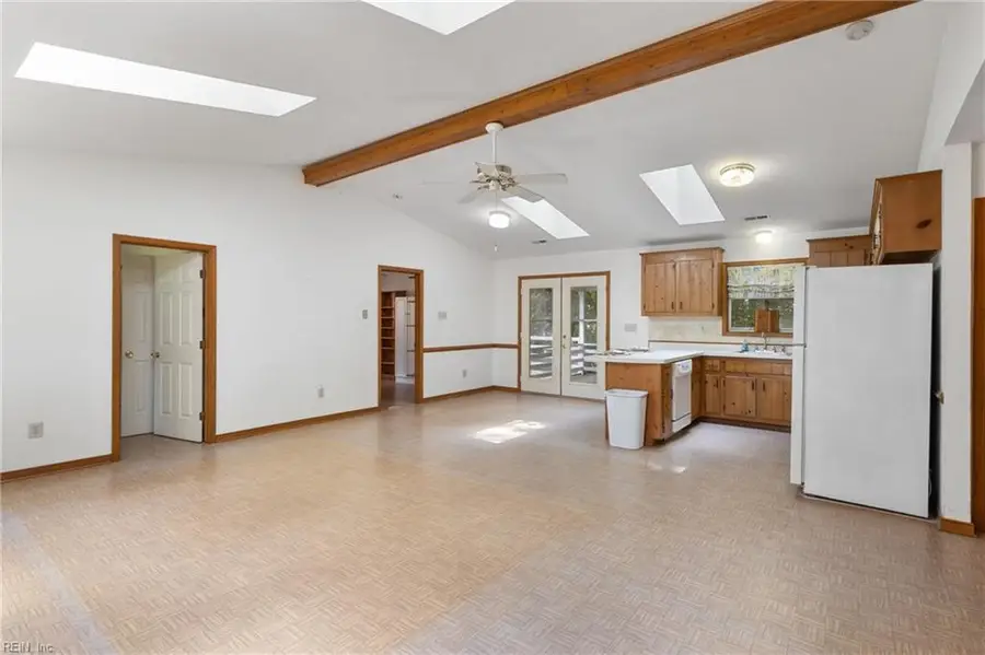 187 Heron Court, Locust Hill, VA 23092 - #2