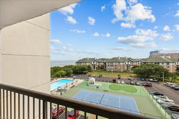 3288 Page Avenue #513, Virginia Beach, VA 23451