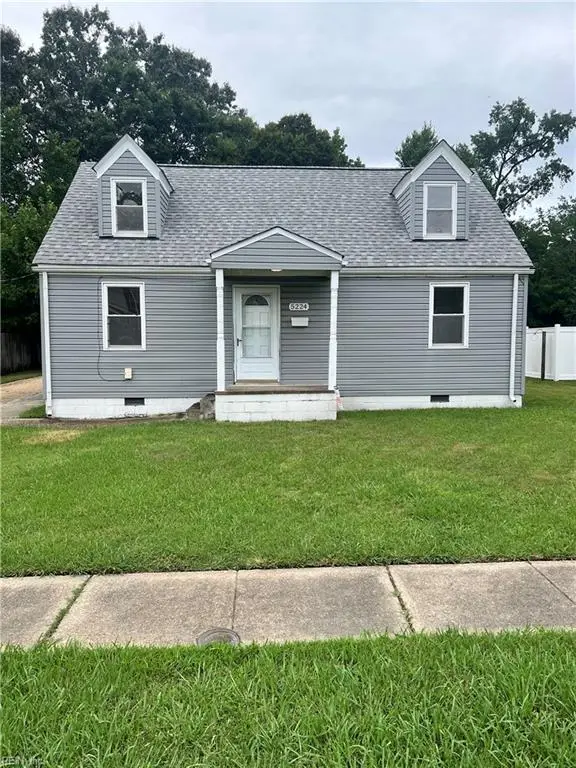 5224 Poston Ln, Norfolk, VA 23513 - #1