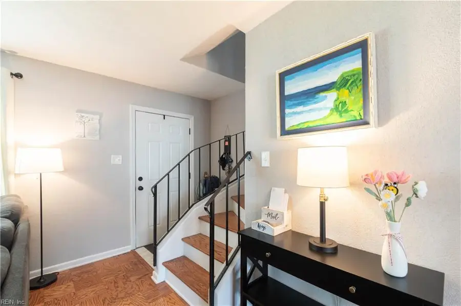 409 Elmont Road, Virginia Beach, VA 23452 - #3