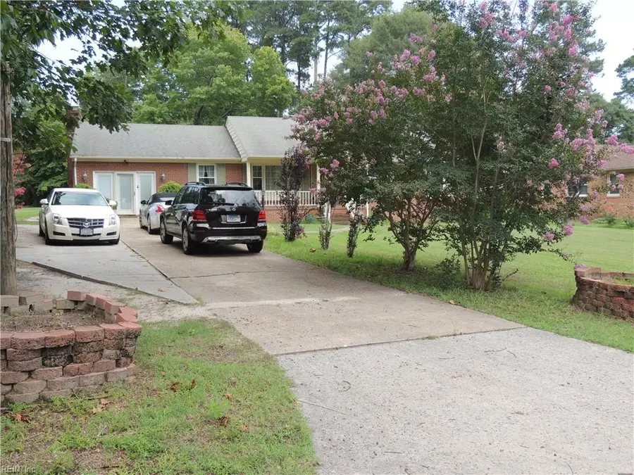 204 Holly Cove Street, Franklin, VA 23851 - #2