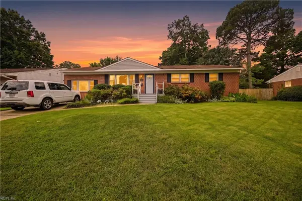 3829 Honeytree Lane, Virginia Beach, VA 23452