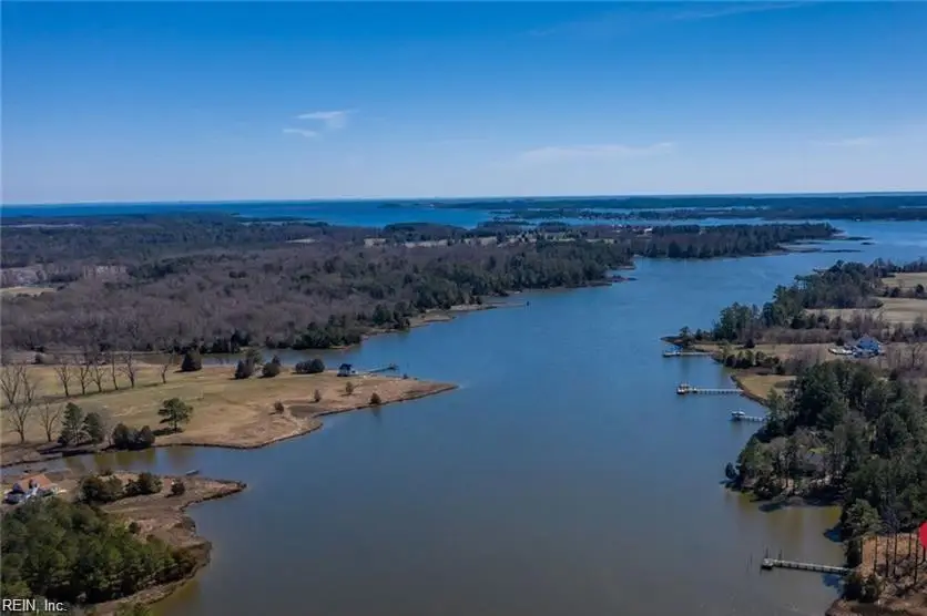 40-76 Featherbed Lane, Gloucester, VA 23061 - #1