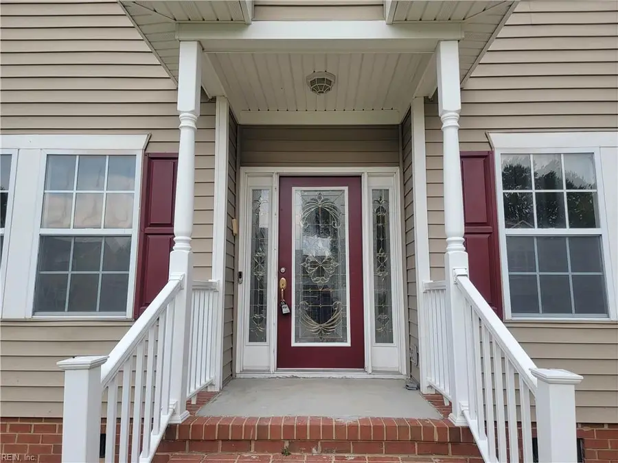 616 Lake Shores Drive, Portsmouth, VA 23707 - #3