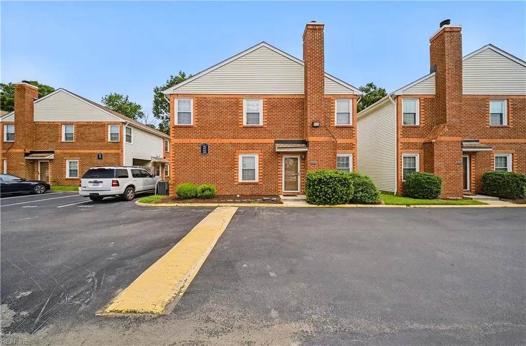 5008 Gatehouse Way, Virginia Beach, VA 23455 - #1