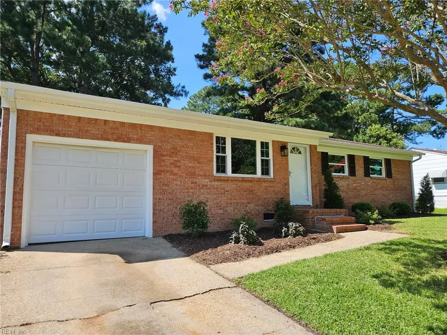 3321 Pine Hill Crescent, Chesapeake, VA 23323 - #3