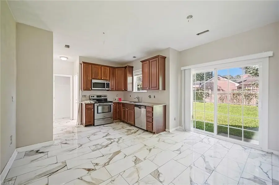 800 Crescent Trace, Chesapeake, VA 23320 - #3