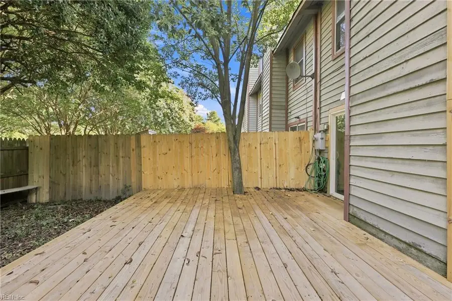 1407 Woodscape Lane, Virginia Beach, VA 23462 - #2