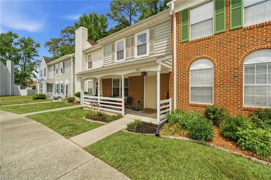 227 Whitewater Dr, Newport News, VA 23608 - #3