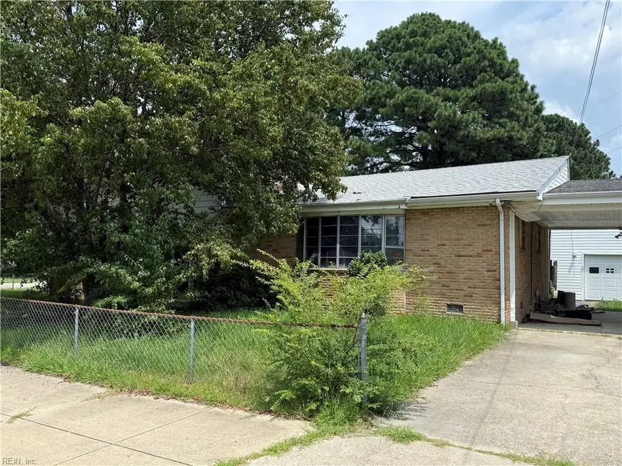 648 Hemlock Avenue, Hampton, VA 23661 - #3