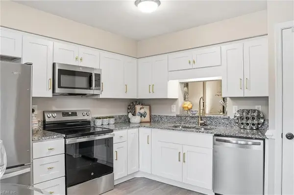325 Gambrill Court, Virginia Beach, VA 23462