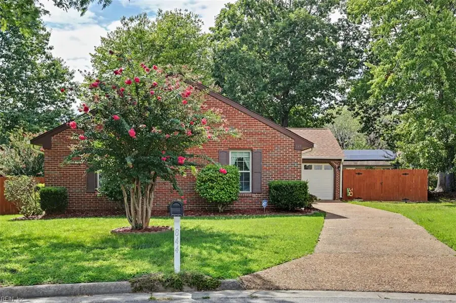844 Yorkshire Lane, Newport News, VA 23608 - #2