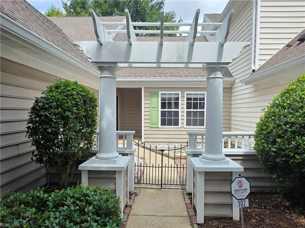 102 Lands End Lane, Carrollton, VA 23314 - #1