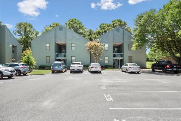 2212 Kleen Street, Virginia Beach, VA 23451