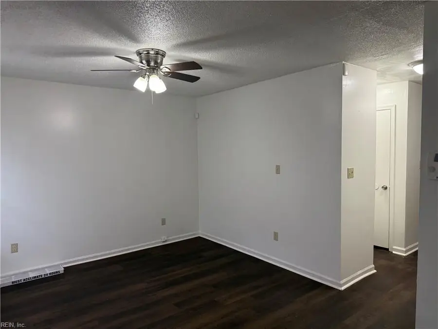 530 W 27th Street, Norfolk, VA 23517 - #2