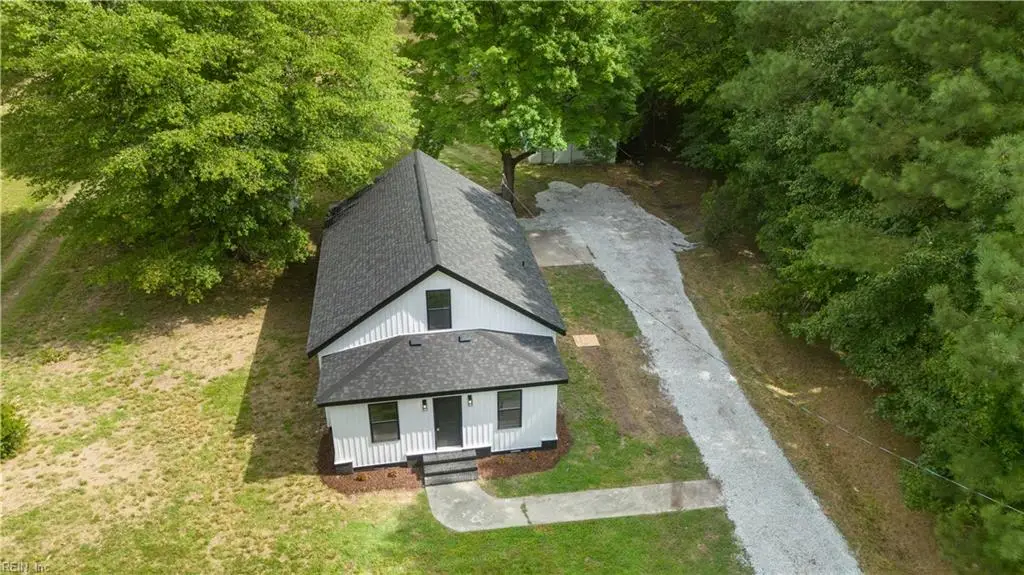 9509 Line Fence Road, Hayes, VA 23072 - #1