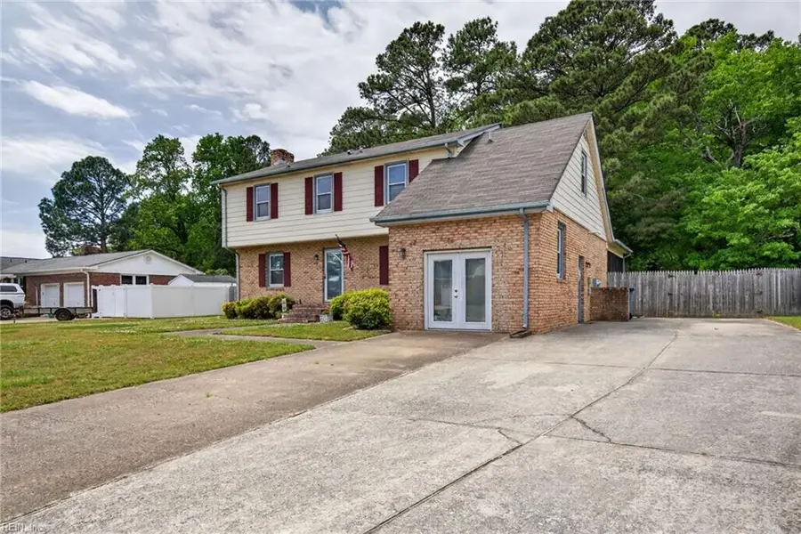 2904 Sir Walter Crescent, Chesapeake, VA 23321 - #3