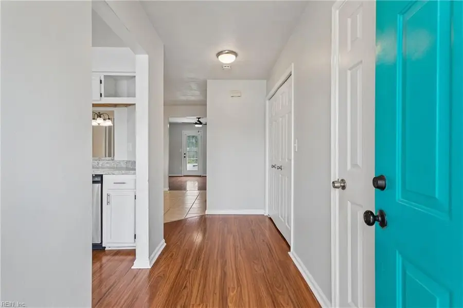 879 Old Clubhouse Road, Virginia Beach, VA 23453 - #2