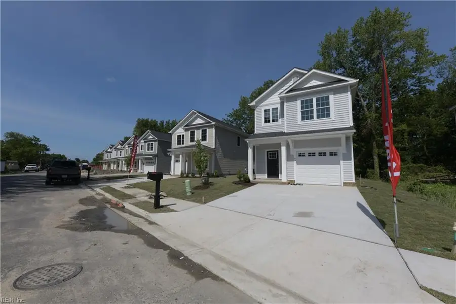 913 Railroad Avenue, Chesapeake, VA 23324 - #2