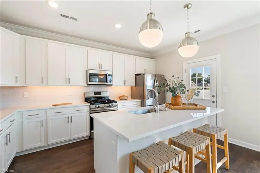 2215 Nantucket Avenue, Chesapeake, VA 23321 - #2