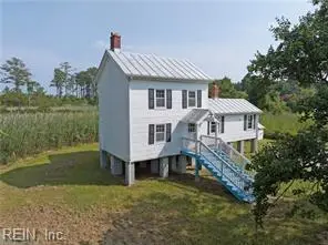 2122 Haven Beach Road, Diggs, VA 23045