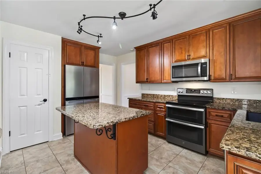 711 Waterstock Court, Chesapeake, VA 23322 - #2