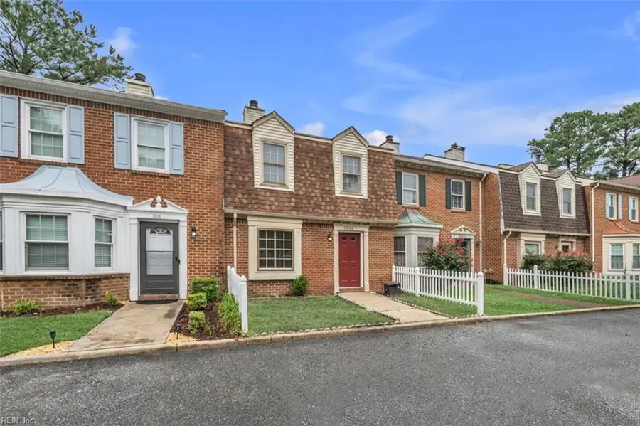 1204 Cedar Mill Square, Chesapeake, VA 23320 - #2