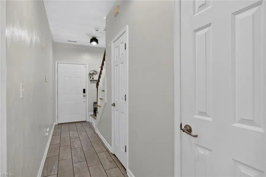 2000 Paramont Avenue, Chesapeake, VA 23320 - #2