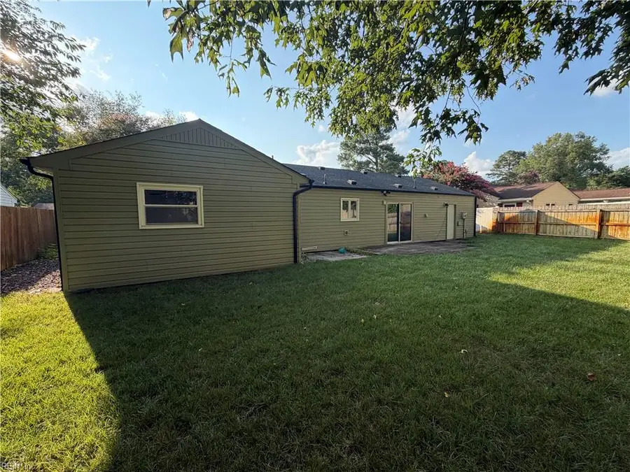 400 Courtney Arch, Virginia Beach, VA 23452 - #2