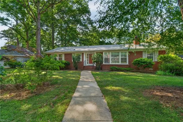 317 Central Parkway, Newport News, VA 23606