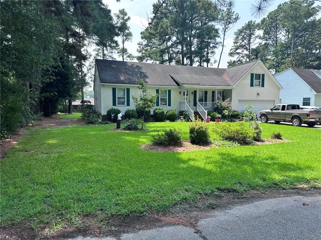 121 Causeway Drive, Chesapeake, VA 23322 - #1