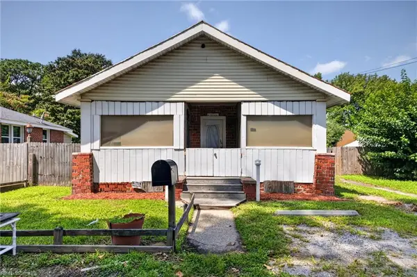 12 Dekalb Avenue, Portsmouth, VA 23702