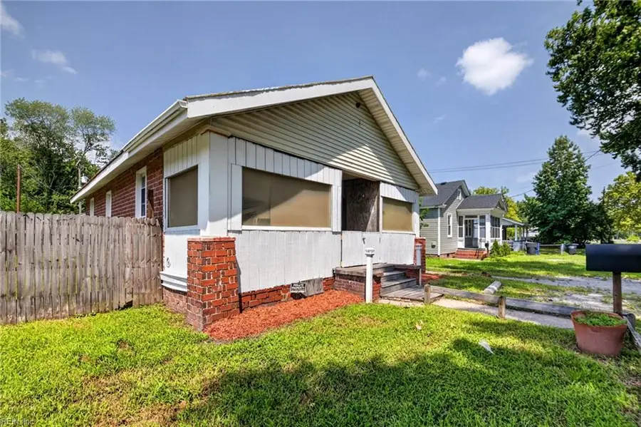 12 Dekalb Avenue, Portsmouth, VA 23702 - #2