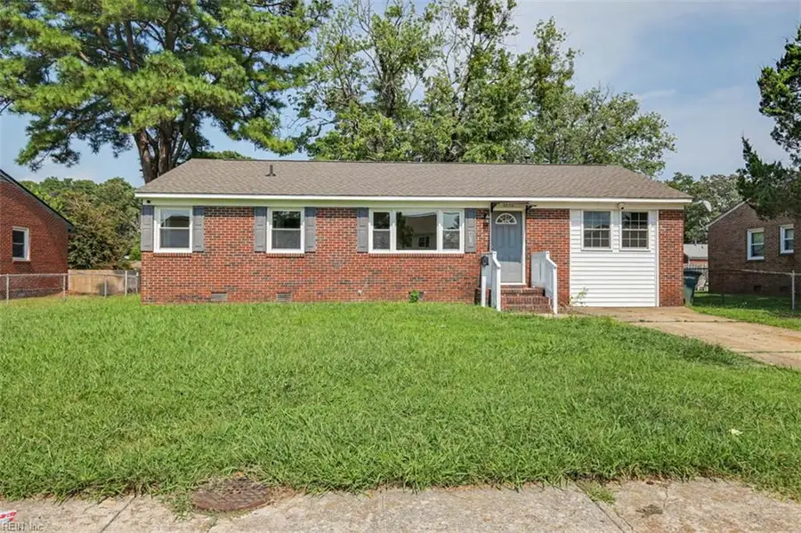 8536 Orcutt Avenue, Hampton, VA 23605 - #2