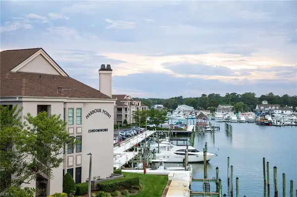 407 Harbour Point Point #104, Virginia Beach, VA 23451