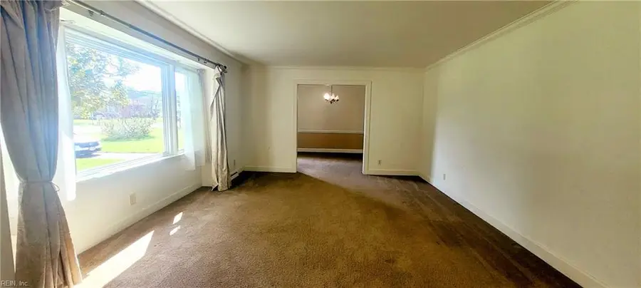4904 Manor Avenue, Portsmouth, VA 23703 - #2