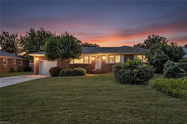 4633 Miles Standish Road #Dr, Virginia Beach, VA 23455