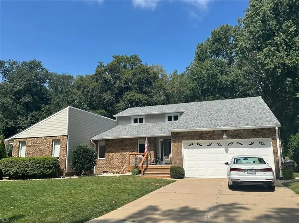 1060 Commodore Drive, Virginia Beach, VA 23454 - #1